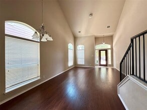 8629 White Ibis Dr in Austin, TX - Building Photo - Building Photo