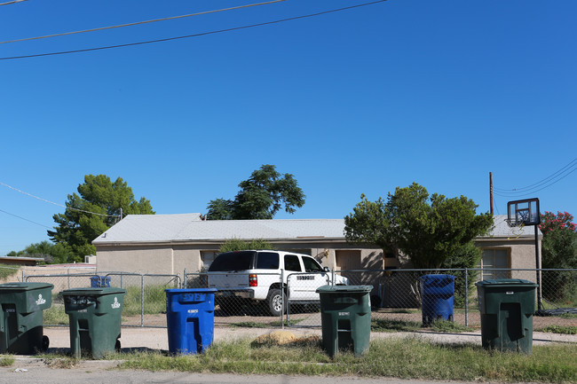 5729 E 24th St in Tucson, AZ - Building Photo - Building Photo