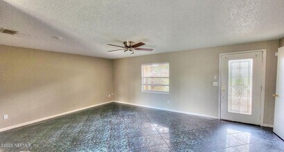 2472 Fernside Rd in Jacksonville, FL - Building Photo - Building Photo