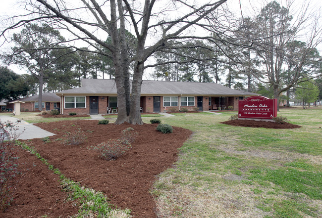 Meadow Oaks Apartments in Jacksonville, NC - Building Photo - Building Photo