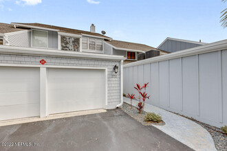 272 Deer Run Ln in Ponte Vedra Beach, FL - Foto de edificio - Building Photo