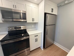 196 Sherman St in Cambridge, MA - Foto de edificio - Building Photo