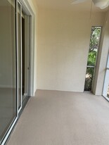 4264 Central Sarasota Pky, Unit 114 in Sarasota, FL - Building Photo
