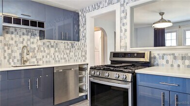 81 Knox Ave in Buffalo, NY - Foto de edificio - Building Photo