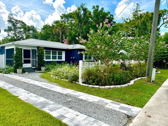property at 115 N Hampton Ave