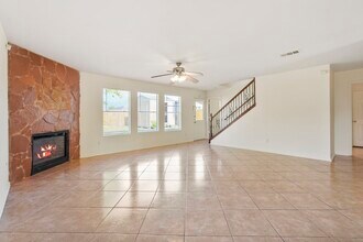 16342 Blue Rock Springs Dr in Houston, TX - Building Photo - Building Photo