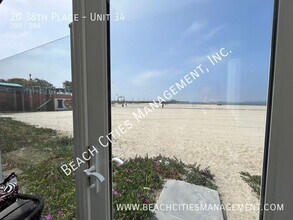 20 38th Pl in Long Beach, CA - Building Photo - Building Photo