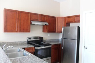 4124 Eagle St-Unit -4124 in New Orleans, LA - Building Photo - Building Photo