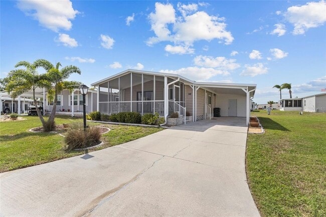 611 La Jolla Cir in North Port, FL - Building Photo - Building Photo