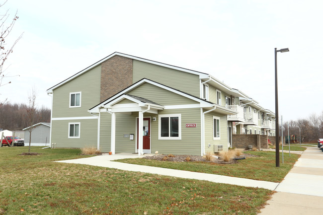 Green Meadows Apartments in Springport, MI - Building Photo - Building Photo