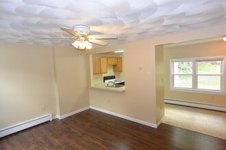 152 Green St in Clinton, MA - Building Photo - Building Photo