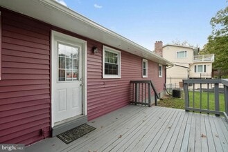 8716 Fort Foote Rd in Fort Washington, MD - Building Photo - Building Photo