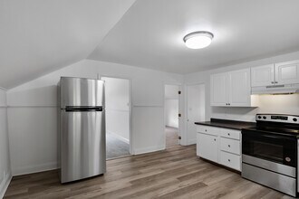 43 Spring St in South Glens Falls, NY - Foto de edificio - Building Photo