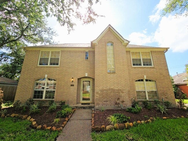 property at 2502 Fairwind Dr