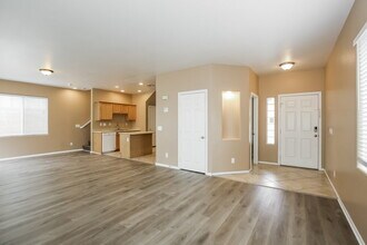 8937 Marmot Ridge Ct in Las Vegas, NV - Building Photo - Building Photo