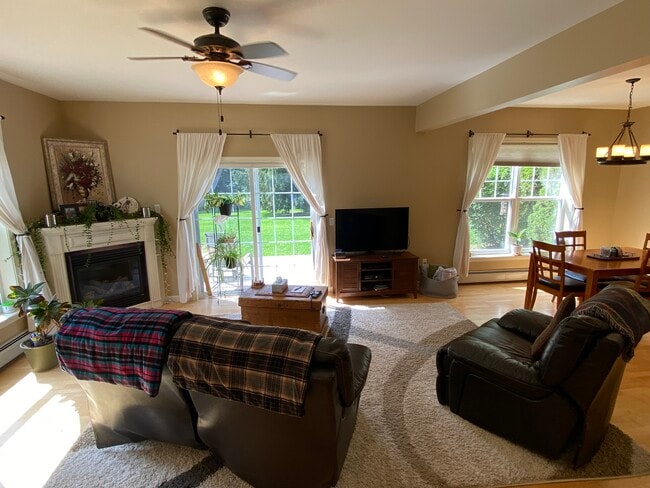 7 Marion Ave, Unit 7 Marion Ave