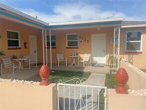 6705 Gulf Winds Dr in St Pete Beach, FL - Building Photo - Building Photo