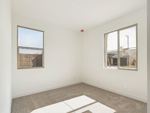 14800 W Soft Wind Dr in Sun City West, AZ - Building Photo - Building Photo