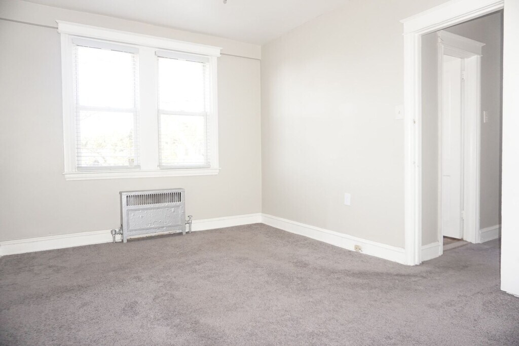 Parkwood Manor Apartments in Upper Darby, PA