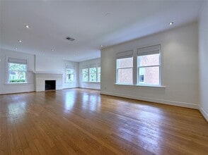 2312 Quenby St in Houston, TX - Building Photo - Building Photo