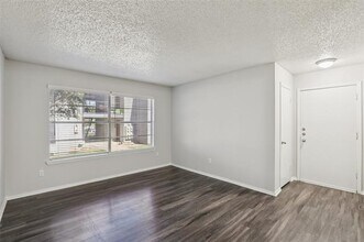 1910 Joe Ramsey Blvd E in Greenville, TX - Building Photo - Building Photo