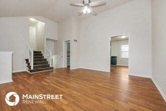 6221 N Mercier St, Unit A409 in Kansas City, MO - Foto de edificio - Building Photo