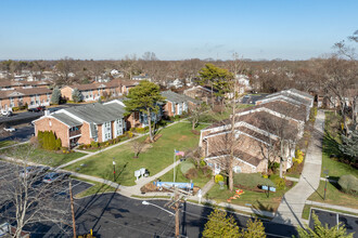 Fishermans Wharf At Babylon in West Babylon, NY - Building Photo - Building Photo