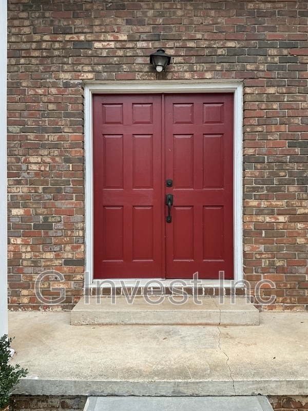 2351 Emerald Falls Dr in Decatur, GA - Building Photo - Building Photo