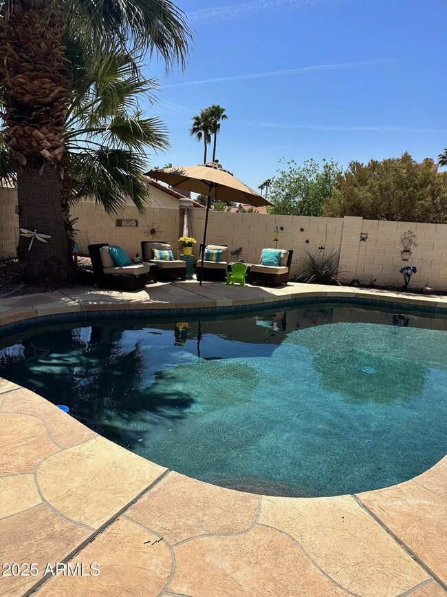 435 E Larkspur Ln in Tempe, AZ - Building Photo - Building Photo