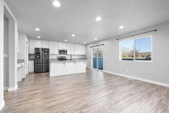 446 N 230 E in Vineyard, UT - Building Photo - Building Photo