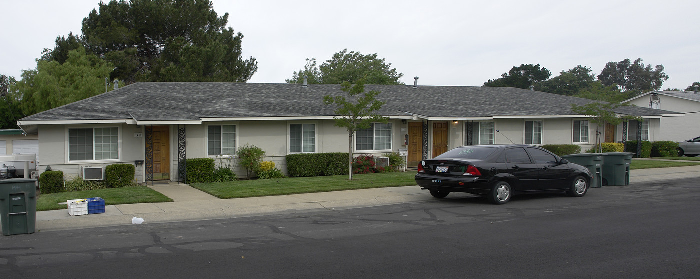 1449 Carleton Dr in Concord, CA - Building Photo