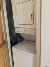 335 Hudson Ave-Unit -Duplex in Albany, NY - Building Photo - Building Photo