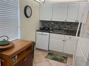 820 Flanders S in Delray Beach, FL - Building Photo - Building Photo