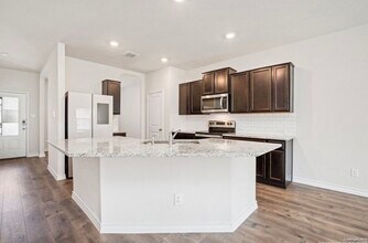 2926 Wentwood Run in San Antonio, TX - Building Photo - Building Photo