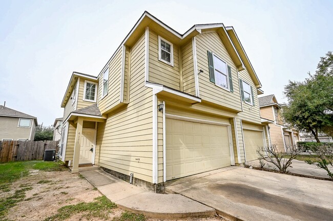 property at 6127 Yorkglen Manor Ln