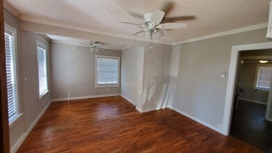 104 W 76th St in Savannah, GA - Building Photo - Building Photo