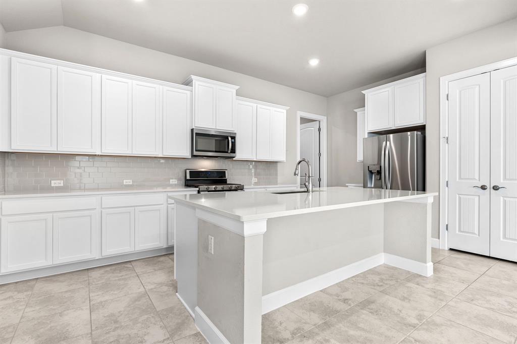 421 Skipping Cedar St in San Marcos, TX - Building Photo