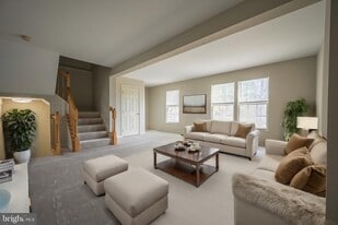 9158 Pristine Ct in Manassas, VA - Building Photo