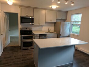 13813 Cedar Rd in South Euclid, OH - Building Photo - Building Photo