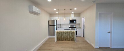 621 Starstone Dr in San Marcos, CA - Building Photo - Building Photo