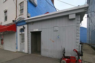 76 Jackson St in Lawrence, MA - Building Photo - Building Photo