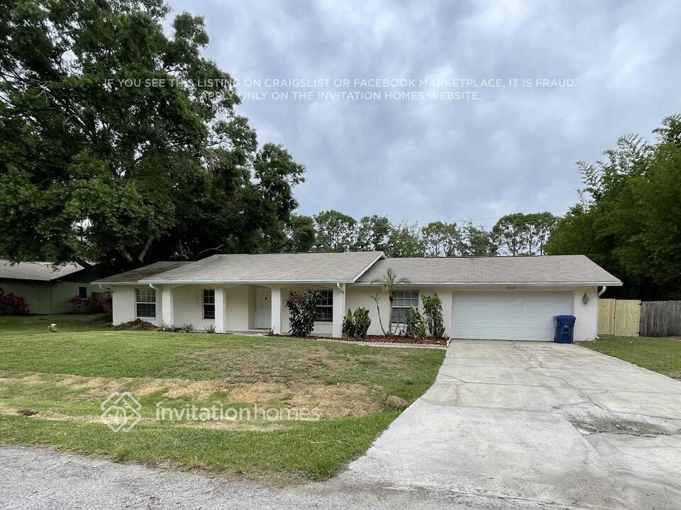 22125 Laver Ln in Land O Lakes, FL - Building Photo