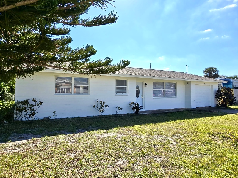 192 Ponce De Leon Dr in Ormond Beach, FL - Building Photo