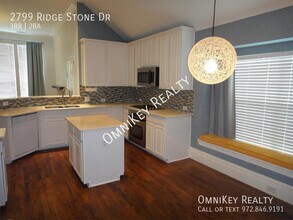 2799 Ridge Stone Dr in Lewisville, TX - Building Photo - Building Photo