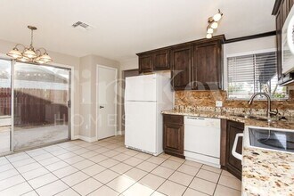 5627 W Sunnyslope Ln in Glendale, AZ - Building Photo - Building Photo