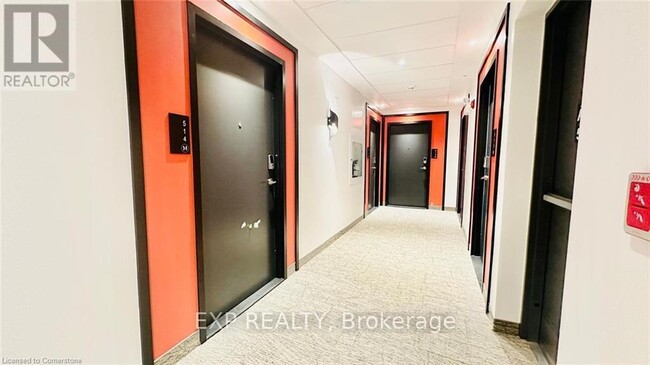 312-312 Erb St. W in Waterloo, ON - Building Photo - Building Photo