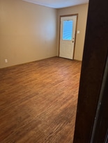 750 Bonham St in Paris, TX - Building Photo