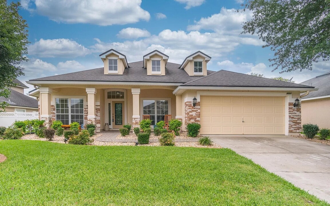 3051 Tower Oaks Dr in Orange Park, FL - Building Photo