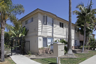 The Courtyard Apartments