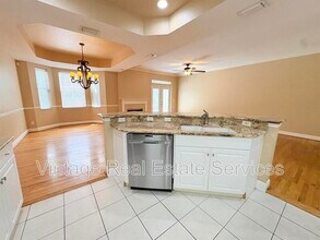 2856 Bayshore Trails Dr in Tampa, FL - Building Photo - Building Photo